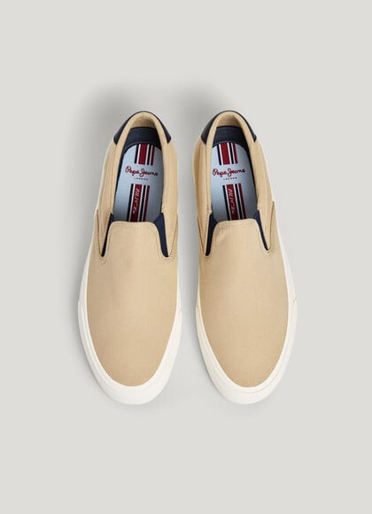 CLASSIC CANVAS TRAINERS