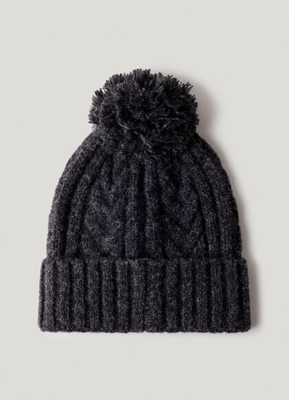 CABLE KNIT HAT