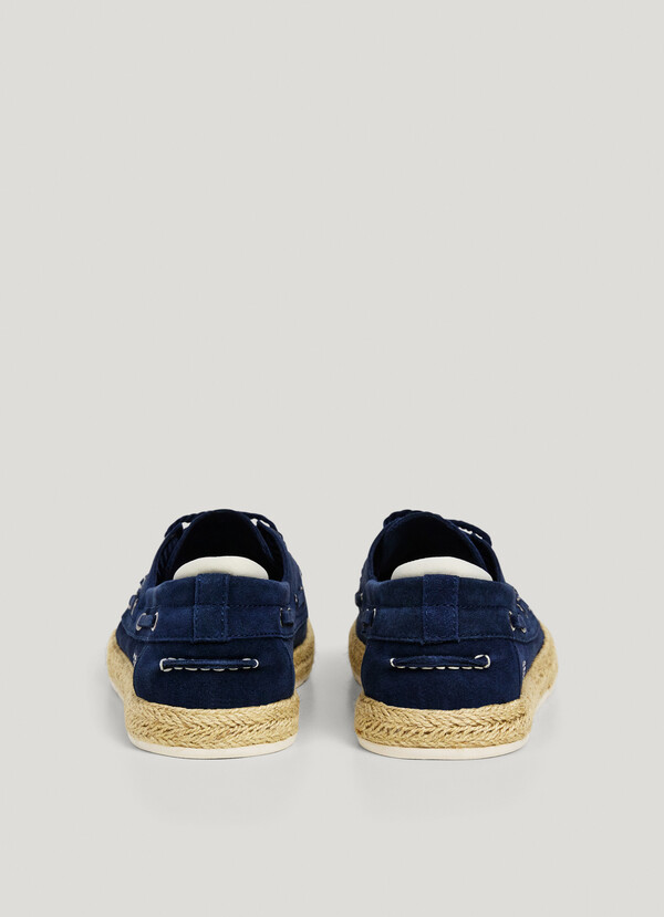 SUEDE BOAT SHOES