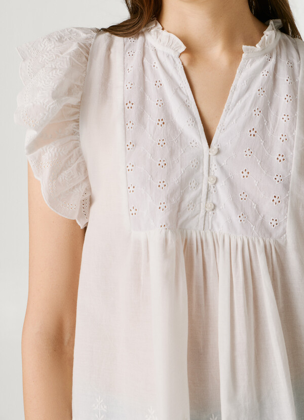 BUTTERFLY SLEEVE FLUID BLOUSE