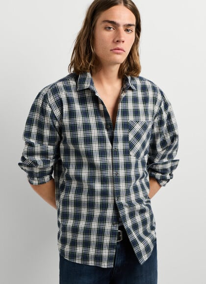CASUAL FIT CHECKED SHIRT