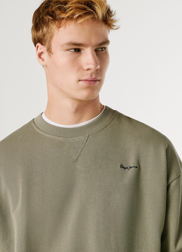 CREW NECK LOGO SWEATSHIRT
