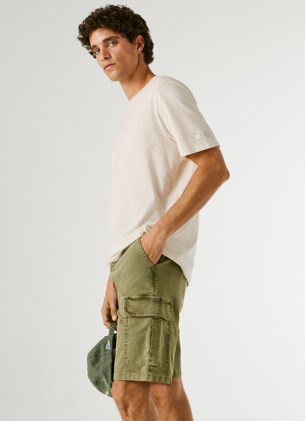 REGULAR FIT CARGO SHORTS