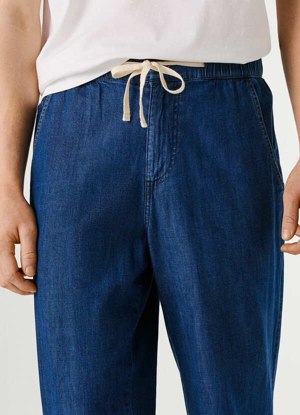 LOOSE FIT MID-RISE JEANS - HELIX