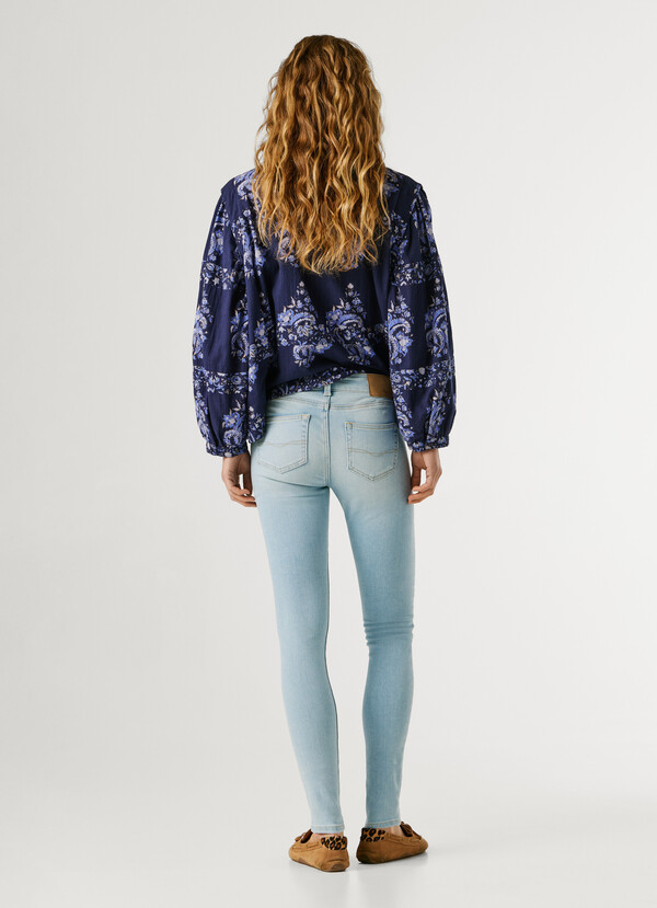 LOW-RISE SKINNY FIT JEANS - SOHO