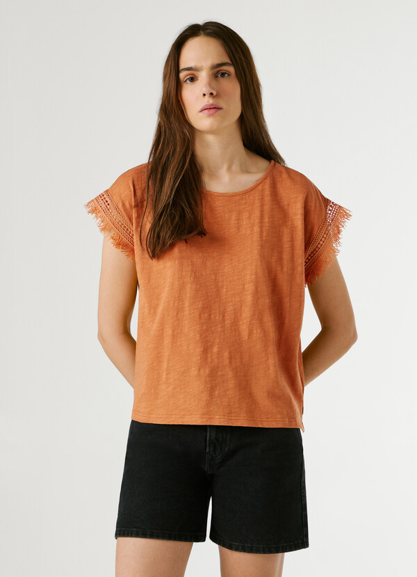 CREW NECK T-SHIRT WITH FRINGES