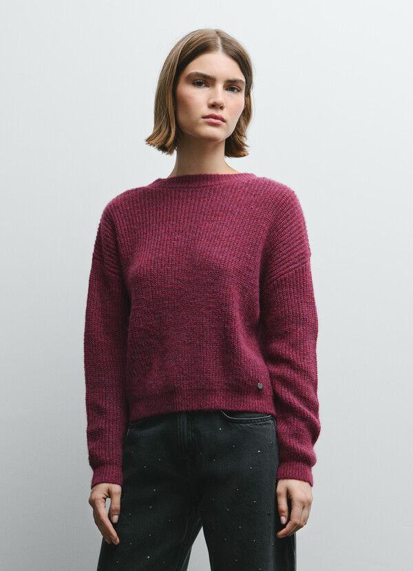 V-NECK KNIT JUMPER