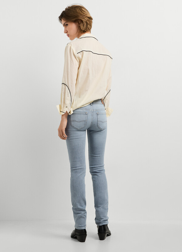 VENUS - LOW-RISE SLIM FIT JEANS