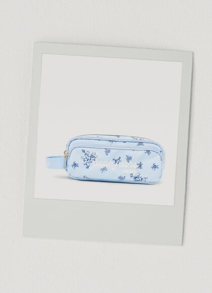 CASE WITH 5 COMPARTMENTS