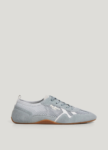 TRAINERS WITH SUEDE DETAILS