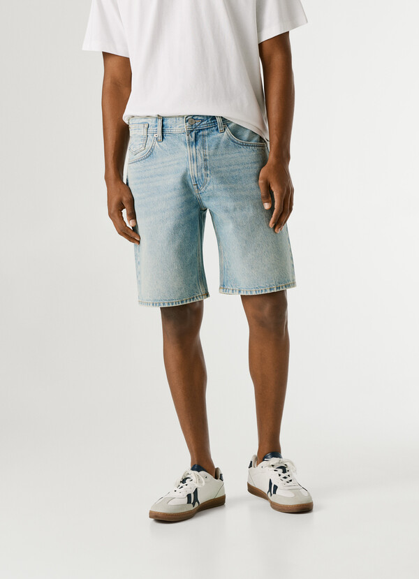 LOOSE FIT DENIM SHORTS