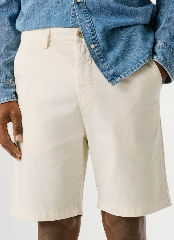 REGULAR FIT CHINO SHORTS