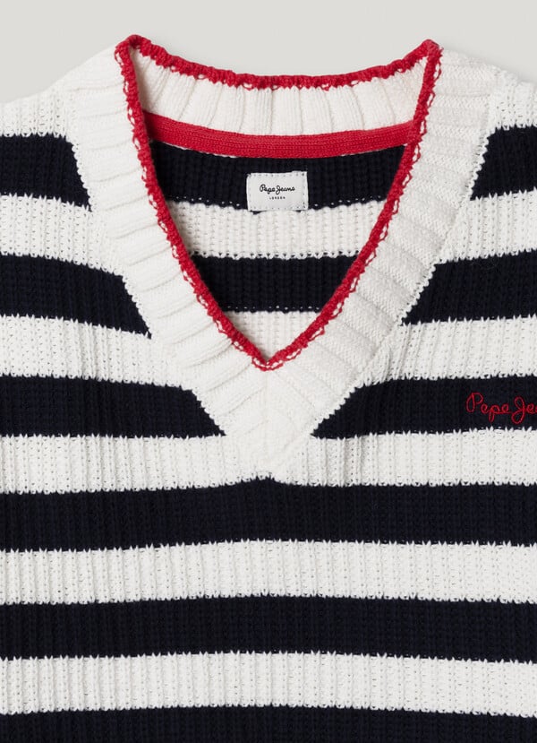 V-NECK KNIT JUMPER