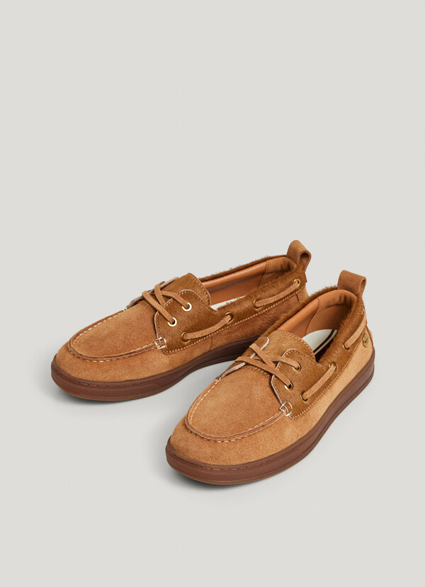SUEDE BOAT SHOES