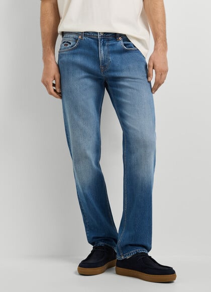 CASH BRIT - STRAIGHT FIT MID-RISE JEANS