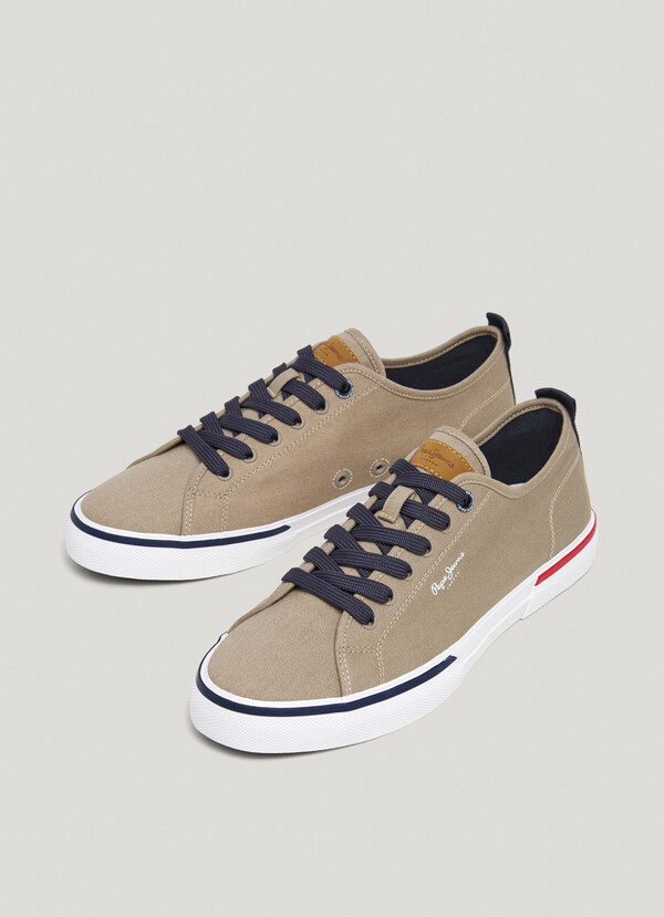 CLASSIC CANVAS TRAINERS