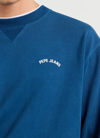 CREW NECK CASUAL FIT SWEATSHIRT