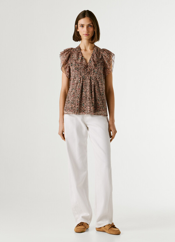 V-NECK RUFFLE BLOUSE