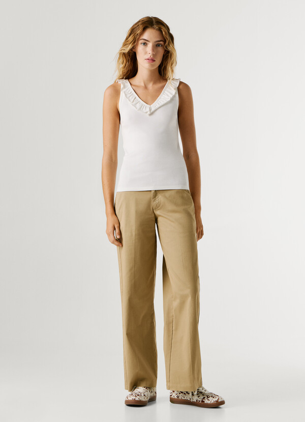 V-NECK RIBBED TOP