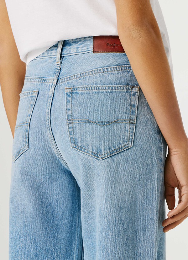 HIGH-RISE STRAIGHT FIT JEANS - LEXA