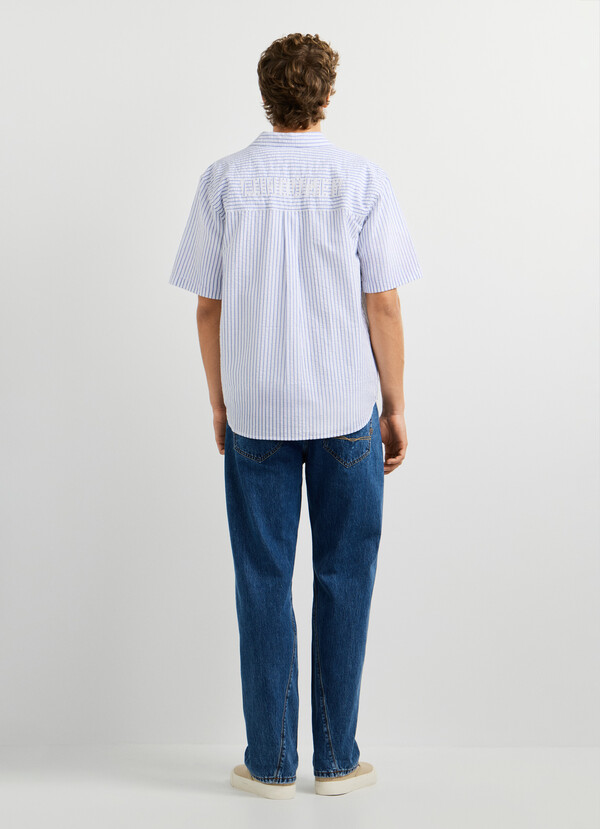 SEERSUCKER STRIPED CASUAL FIT SHIRT
