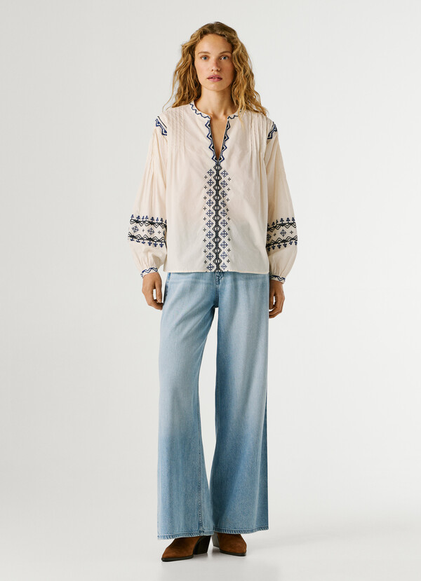 EMBROIDERED DETAILS BLOUSE