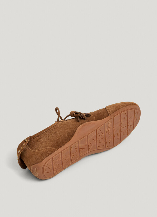 SUEDE SHOES WITH STUDS