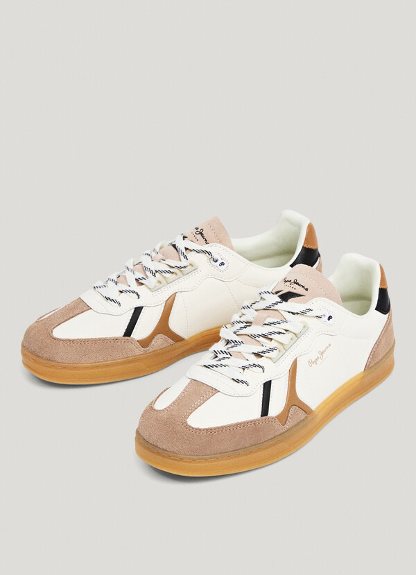 LEATHER TRAINERS WITH STUDS - BALL