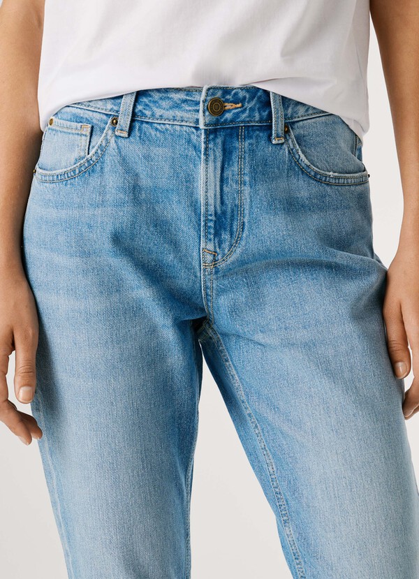 VIOLET - HIGH-RISE TAPER FIT JEANS