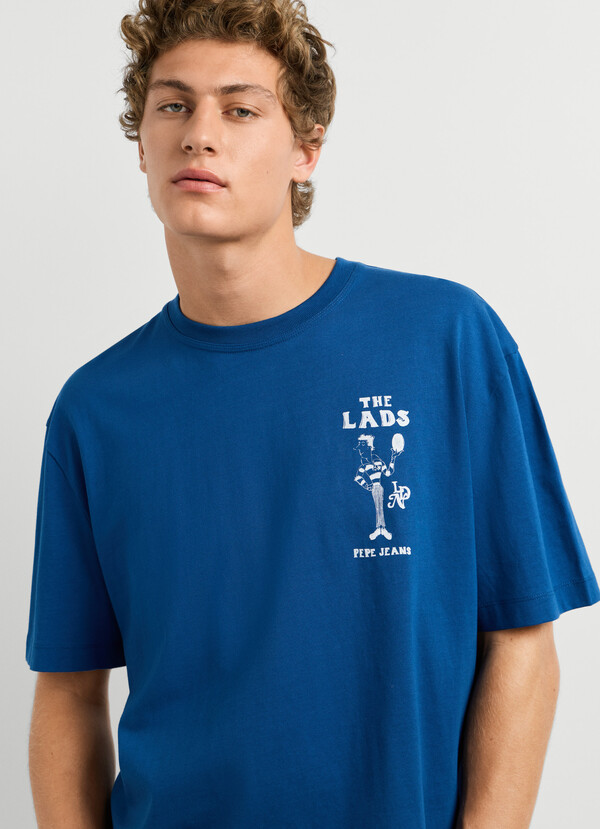 WIDE FIT PRINTED GRAPHIC T-SHIRT