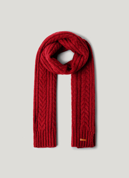 CABLE KNIT SCARF