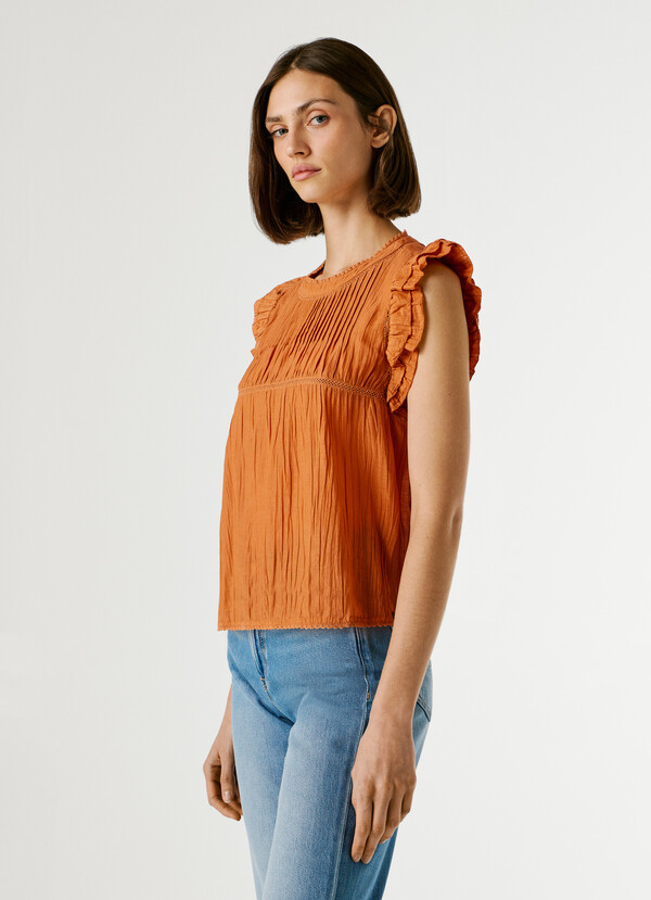 PLEATED DETAILS BLOUSE