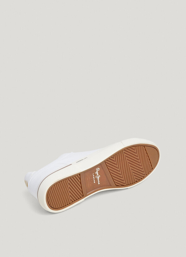 CLASSIC LACE-UP TRAINERS