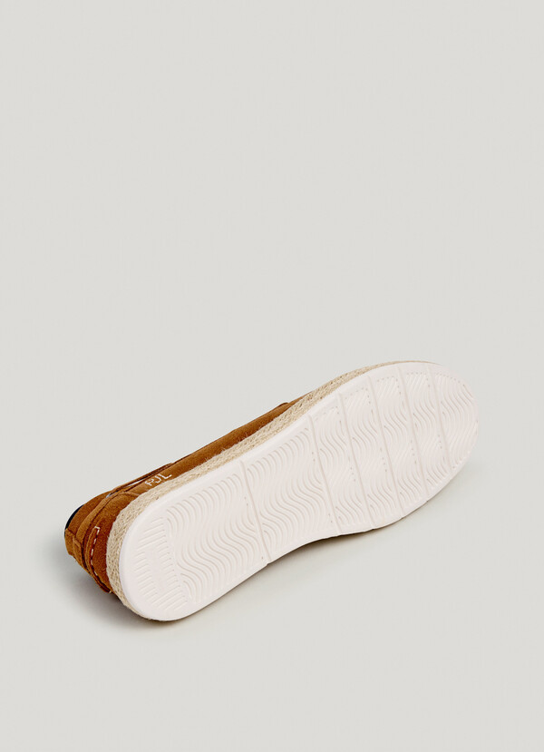 SUEDE BOAT SHOES