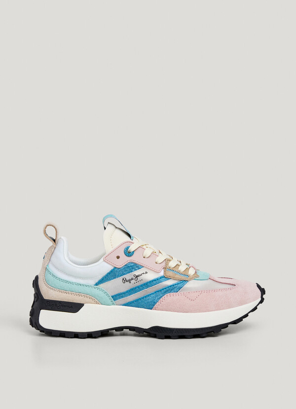 SAPATILHAS COM DETALHES TRANSL&Uacute;CIDOS - LUCKY