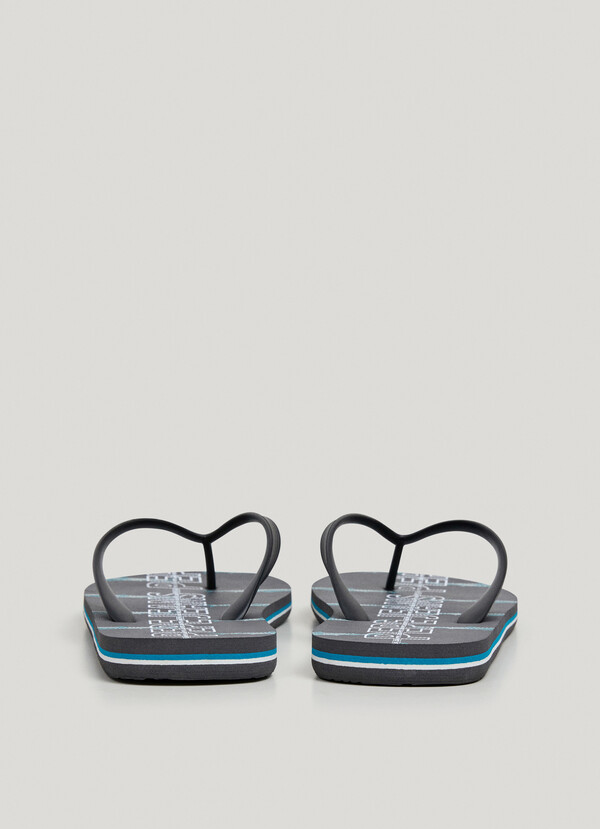 THREE-POINT BEACH FLIP FLOPS SHARKS