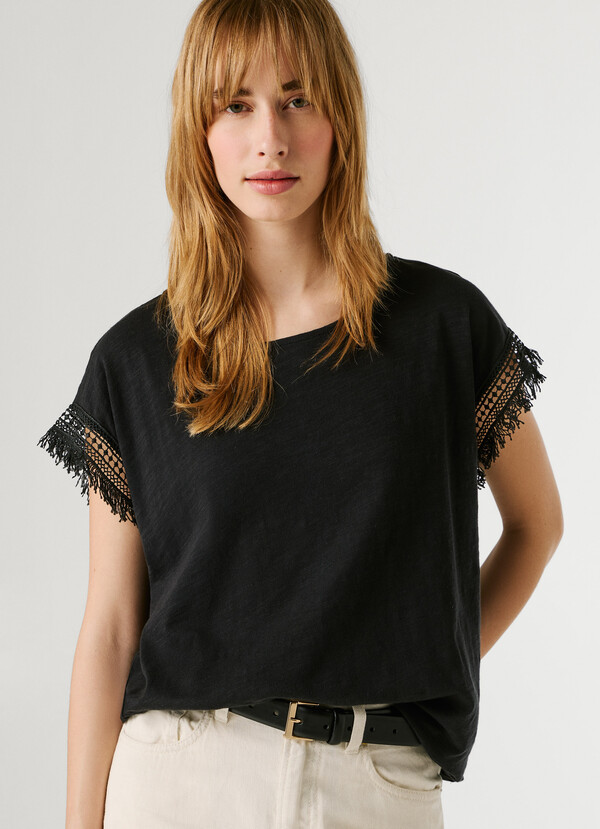 CREW NECK T-SHIRT WITH FRINGES