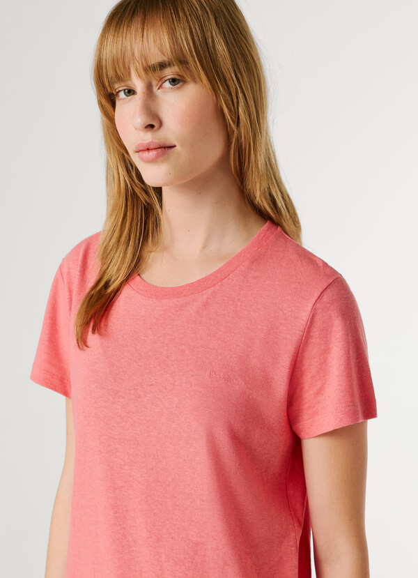 EMBROIDERED LOGO T-SHIRT