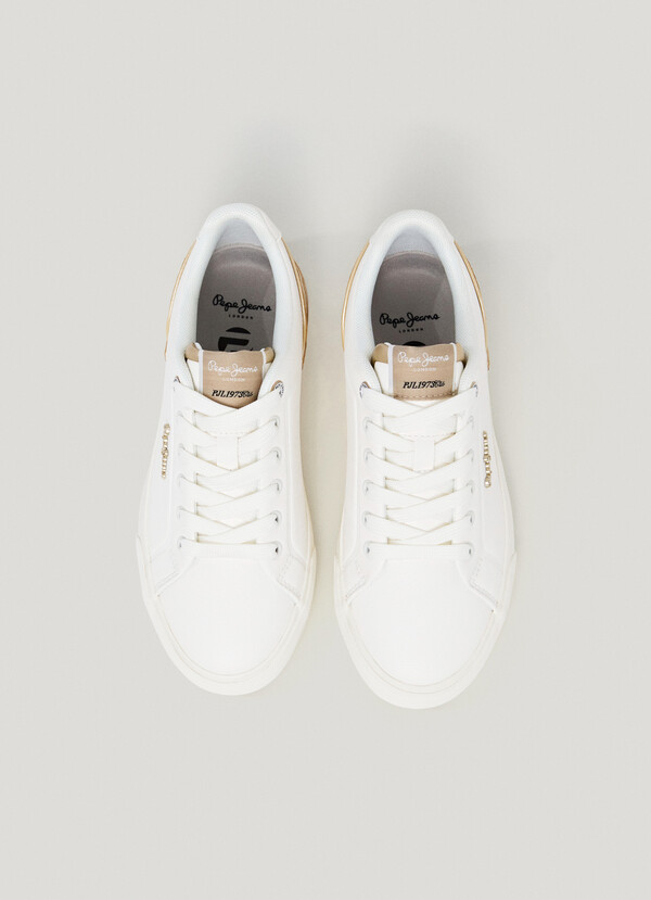 ZAPATILLAS CL&Aacute;SICAS CON DETALLES EN ANTE - KENTON