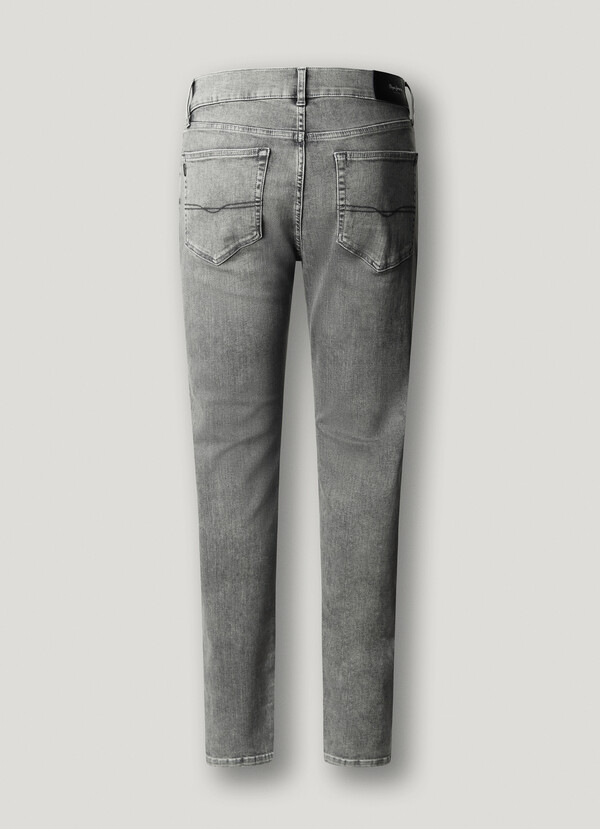 HATCH - SLIM FIT MID-RISE JEANS