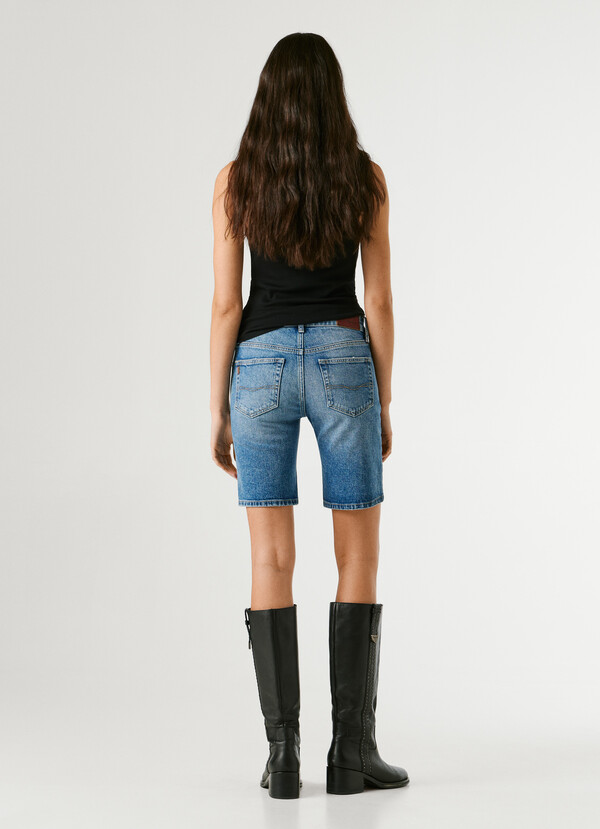 SLIM FIT DENIM SHORTS