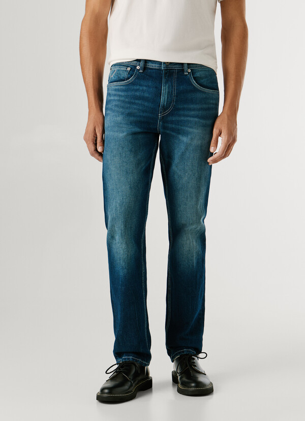 CASH - STRAIGHT FIT MID-RISE JEANS