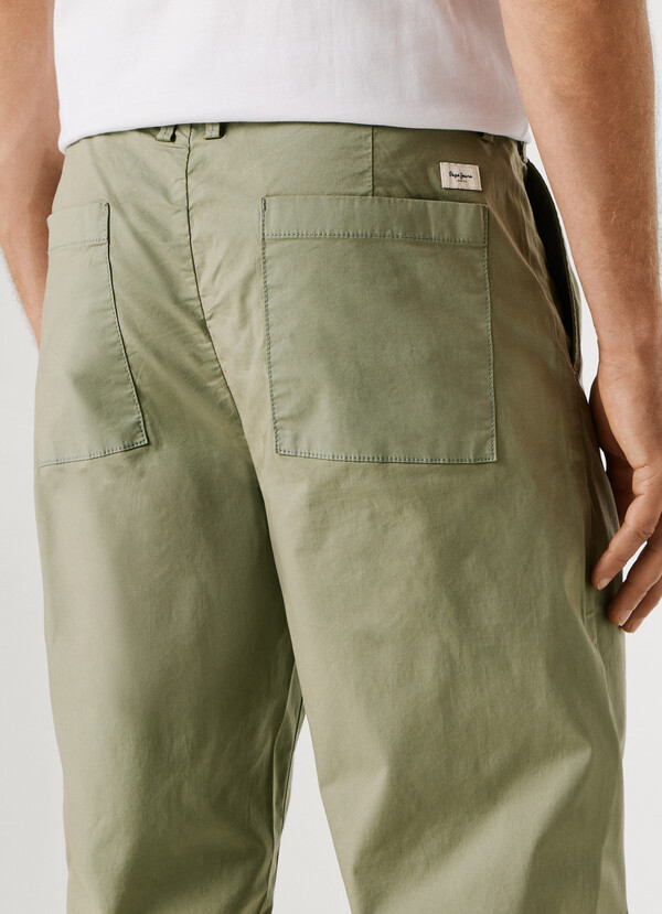 RELAXED FIT POPLIN CHINOS
