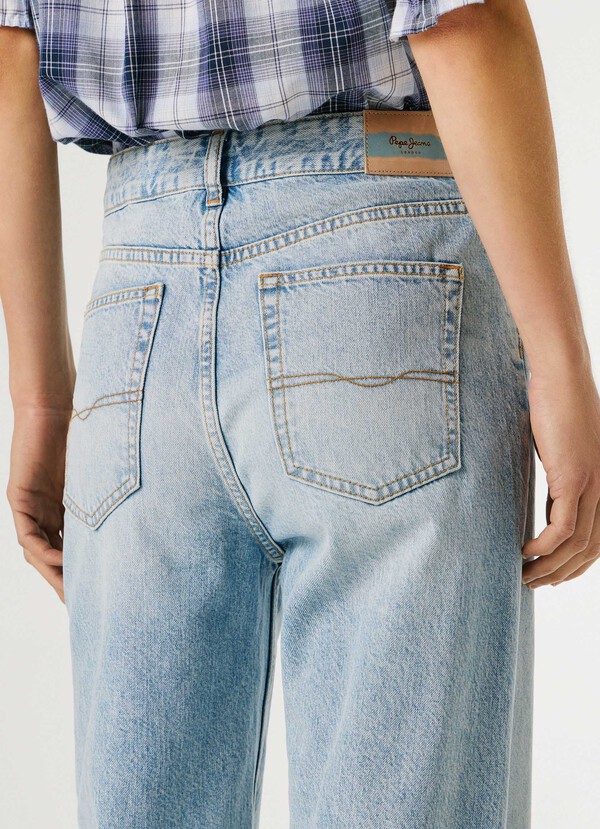 HIGH-RISE STRAIGHT FIT JEANS - EDEN