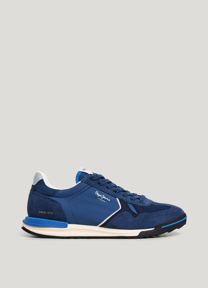 RETRO TRAINERS WITH SUEDE DETAILS