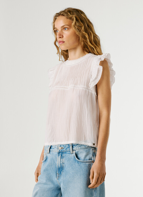 PLEATED DETAILS BLOUSE