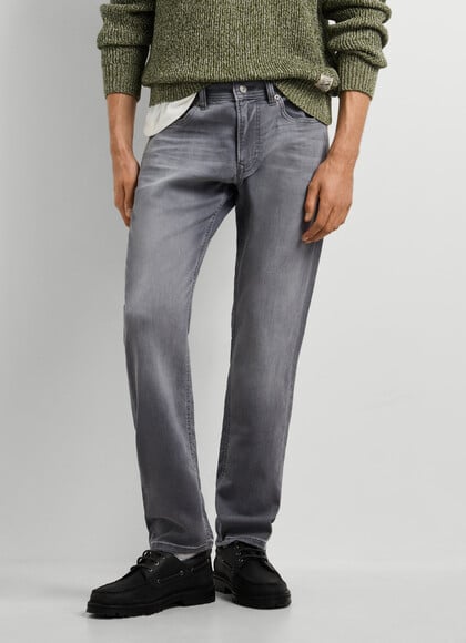 TRACK - SLIM FIT MID-RISE JEANS
