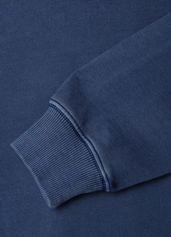 RELAXED FIT CREW NECK SWEATSHIRT