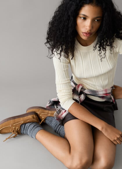 CREW NECK RIBBED JUMPER