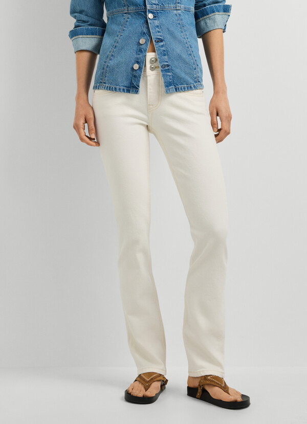 MID-RISE SLIM FIT JEANS - GEN